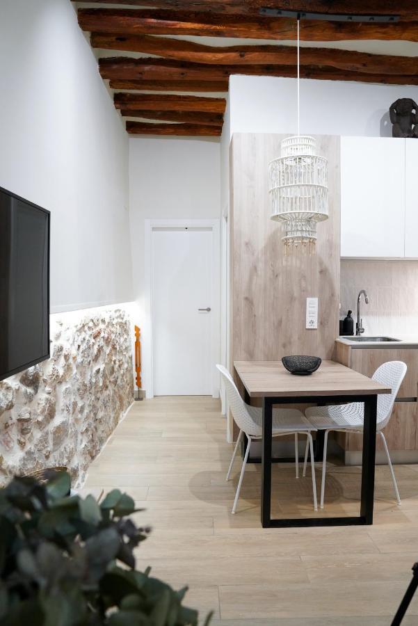 קורנודלה Apartaments La Rambla - La Pelu - 2 Persones מראה חיצוני תמונה